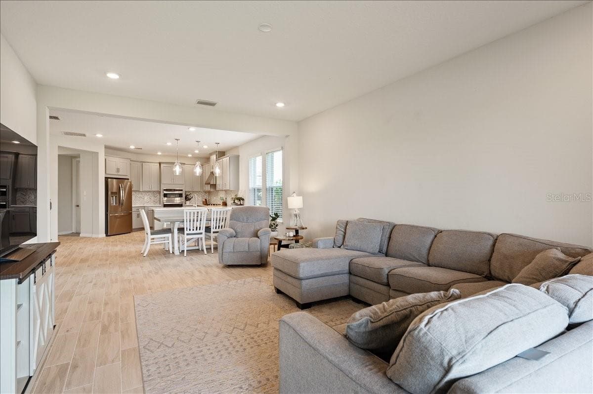 Single Family Residence at 9016 TEQUILA SUNRISE DR, SARASOTA, photo 18 of 69