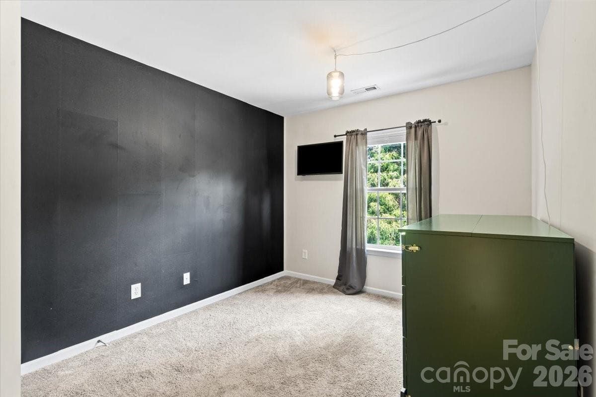 Single Family Residence at 9025 Davis Crossing Court, Charlotte, photo 16 of 24
