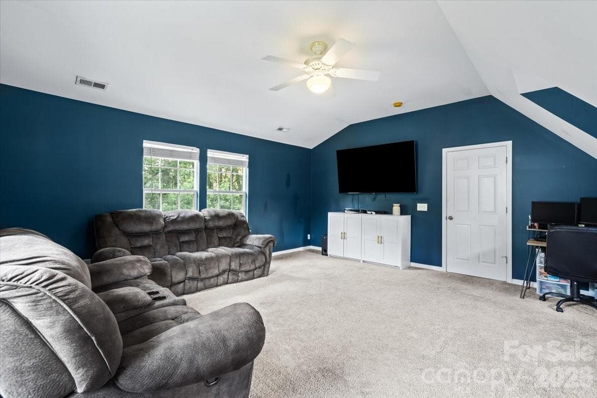 Single Family Residence at 9025 Davis Crossing Court, Charlotte, photo 20 of 24