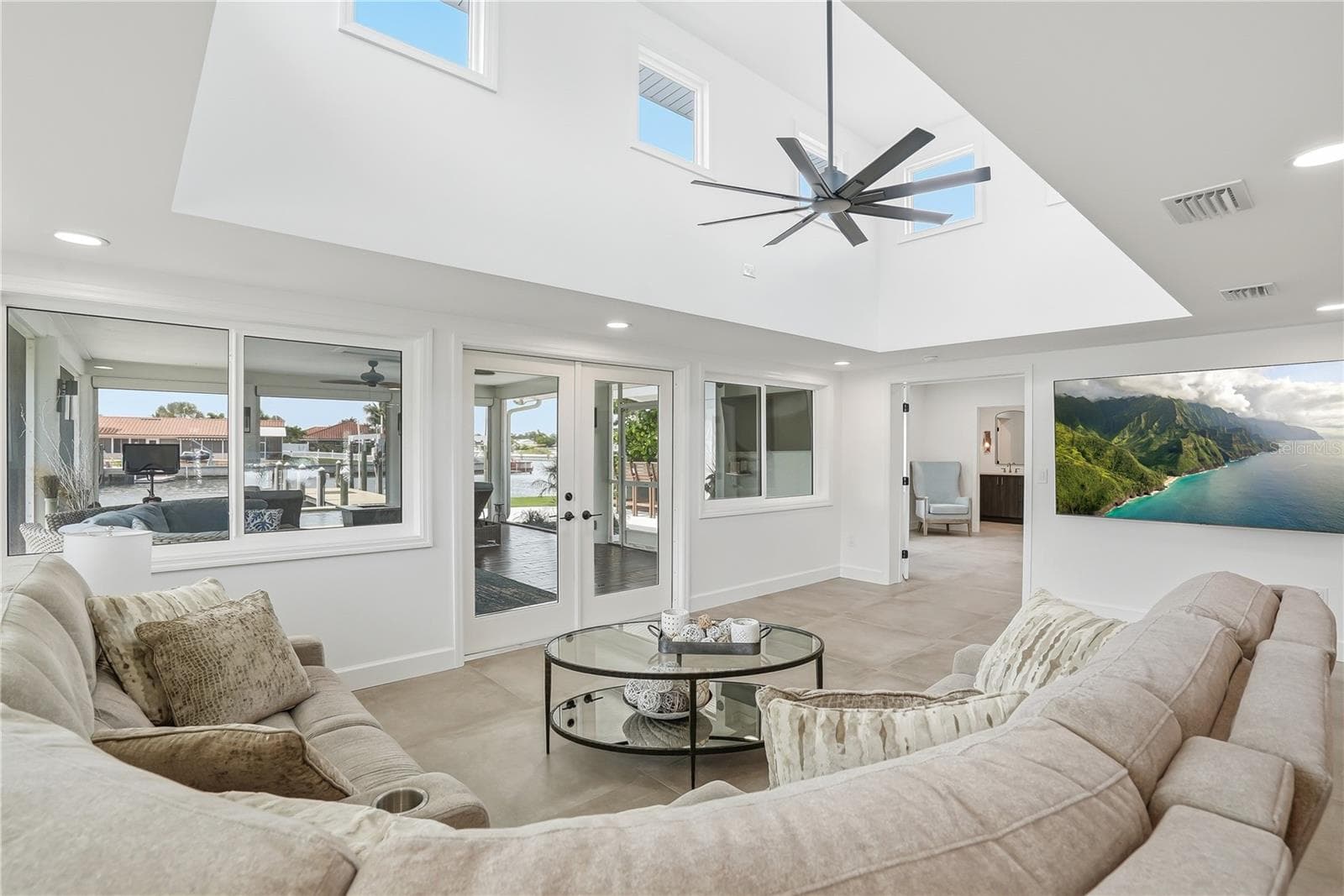 Additional Sitting Room and Atrium Lights - 3896 42ND AVE S, ST PETERSBURG