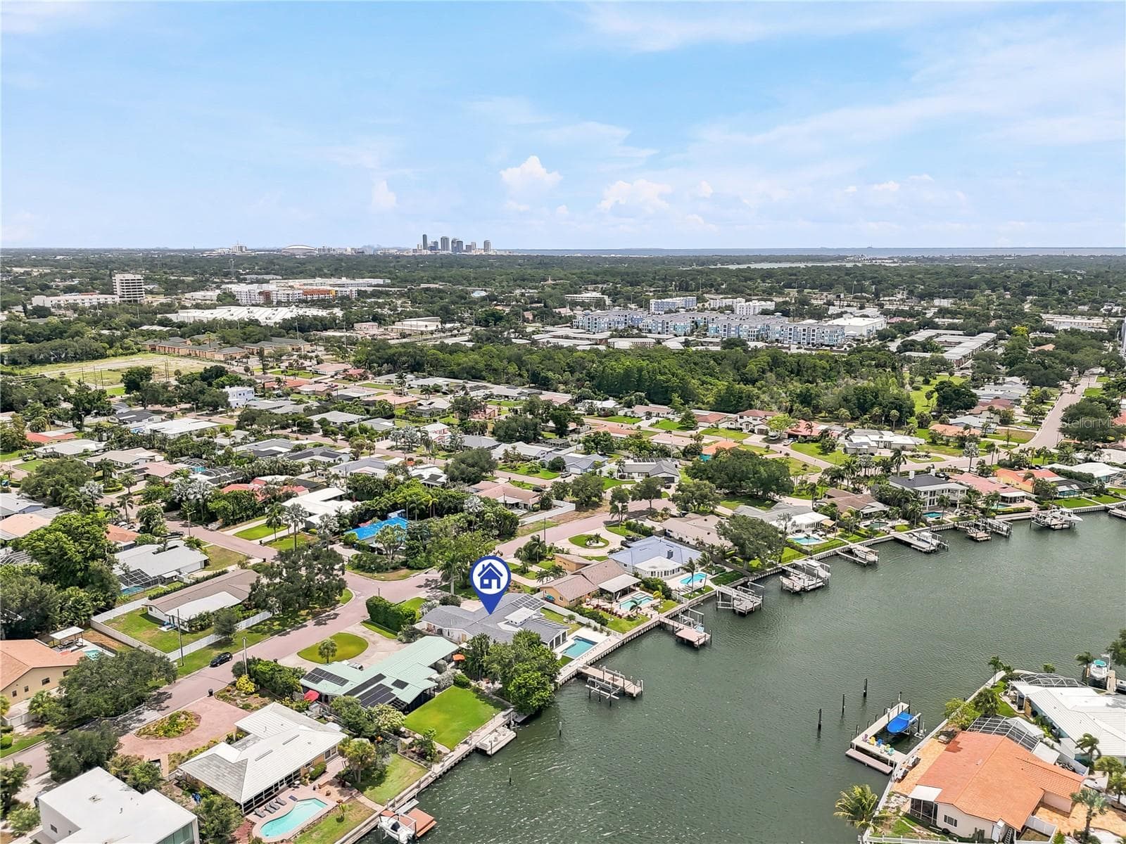 Quick Drive to Downtown St Pete - 3896 42ND AVE S, ST PETERSBURG
