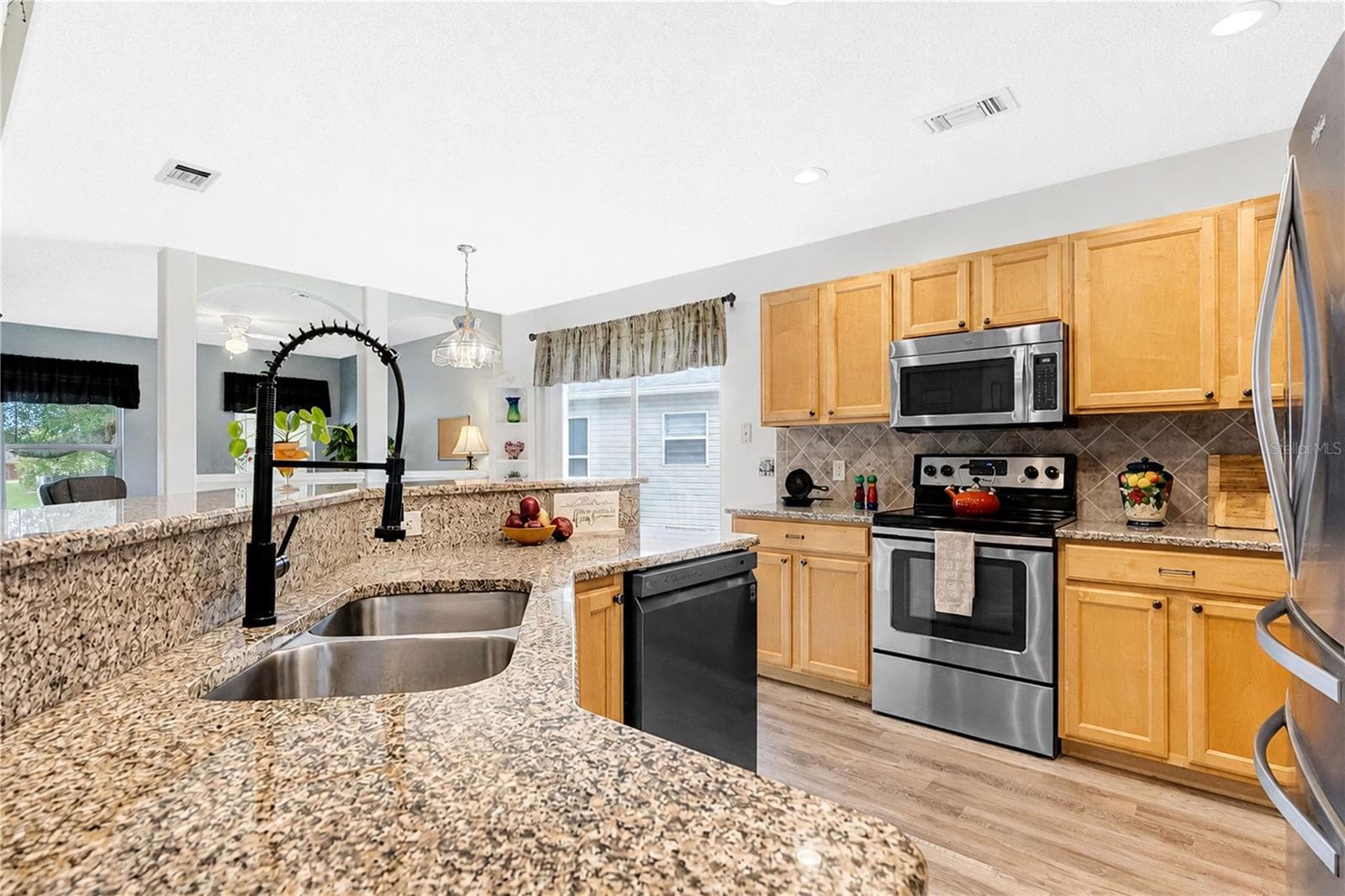 Single Family Residence at 228 GRAND VISTA TRL, LEESBURG, photo 16 of 55