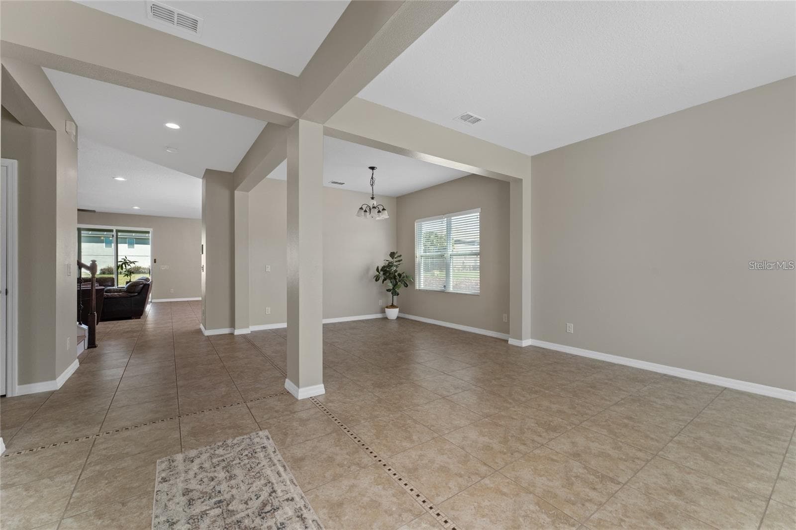 Single Family Residence at 14537 SAN LORENZO DR, ORLANDO, photo 4 of 48