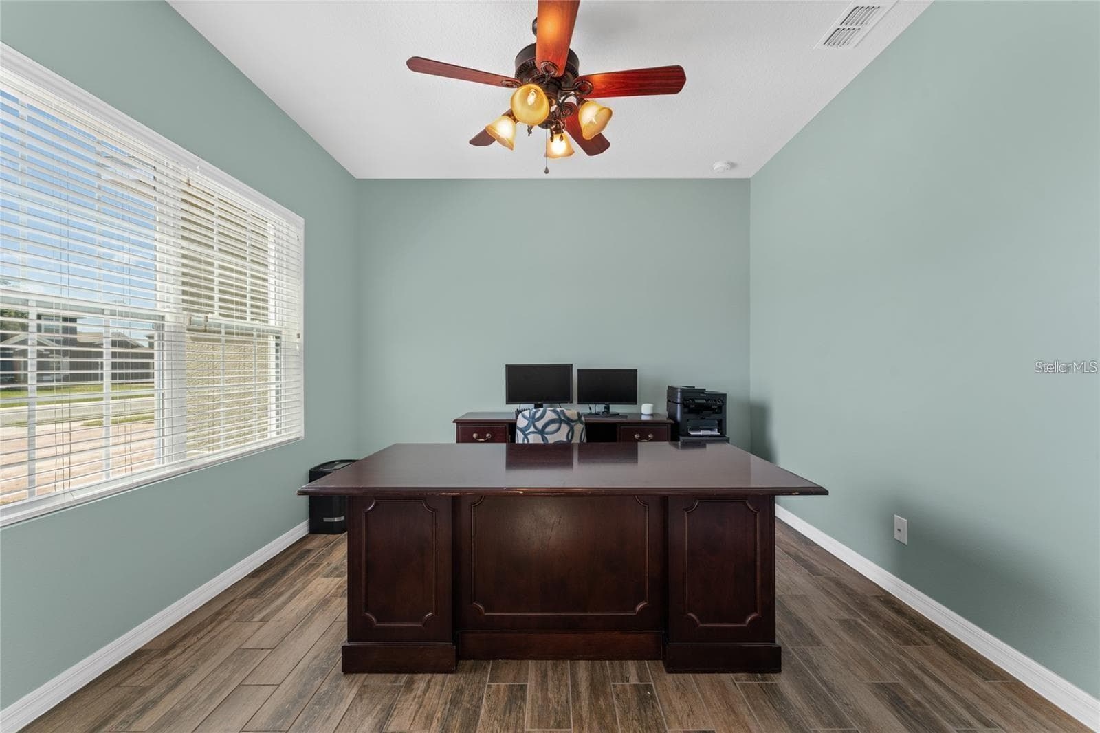 Single Family Residence at 14537 SAN LORENZO DR, ORLANDO, photo 5 of 48