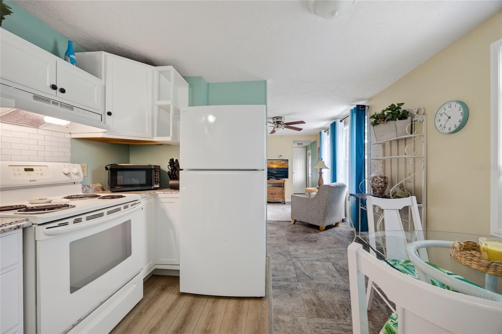 Mobile Home at 3160 10TH ST, ENGLEWOOD, photo 11 of 37