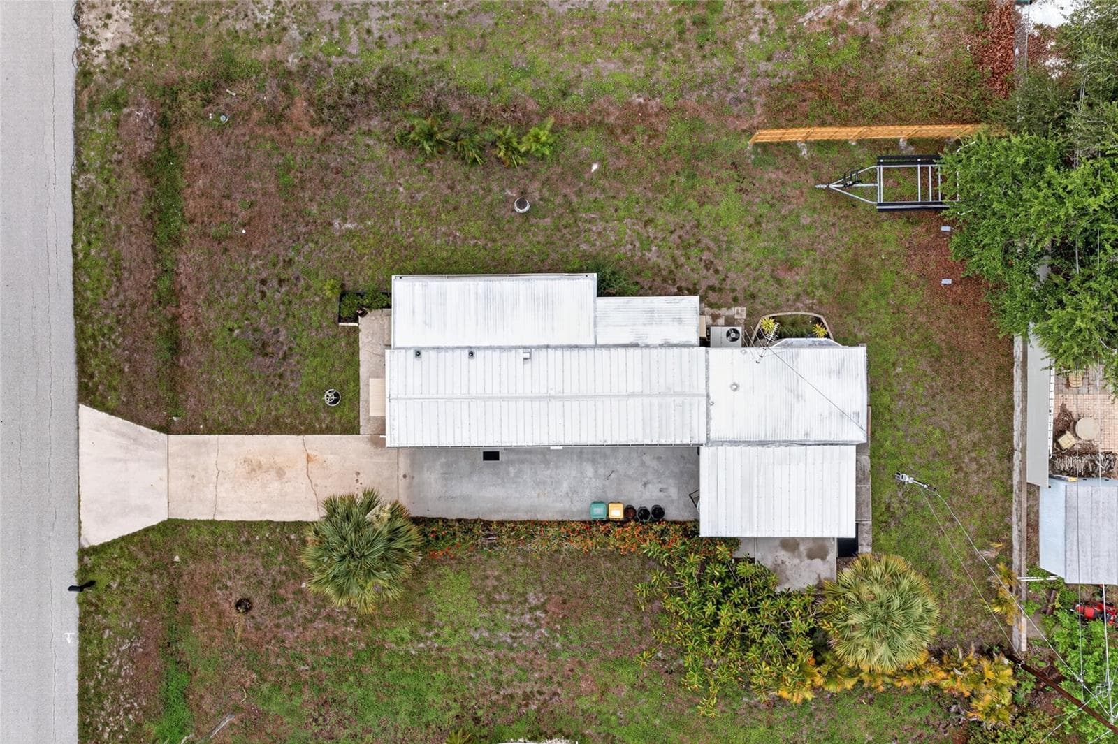 Mobile Home at 3160 10TH ST, ENGLEWOOD, photo 25 of 37