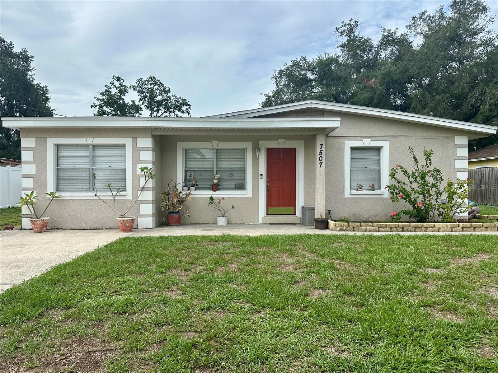 7507 CORAL VINE LN