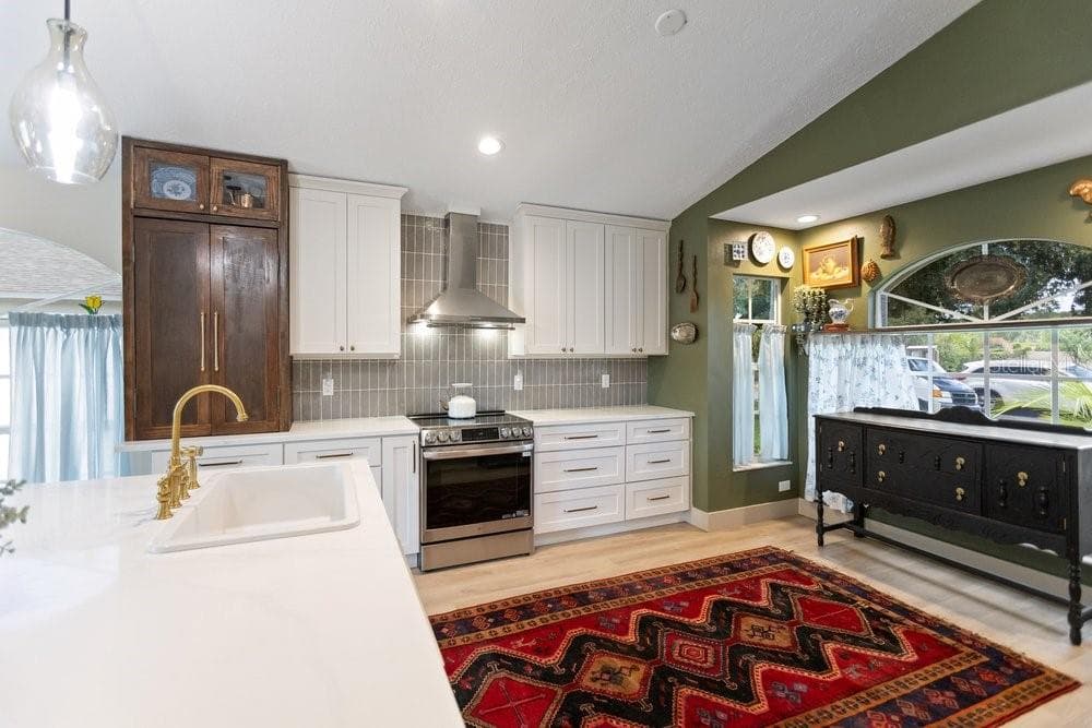 Single Family Residence at 10551 MAGRATH LN, NEW PORT RICHEY, photo 6 of 40