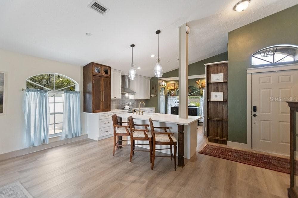 Single Family Residence at 10551 MAGRATH LN, NEW PORT RICHEY, photo 9 of 40