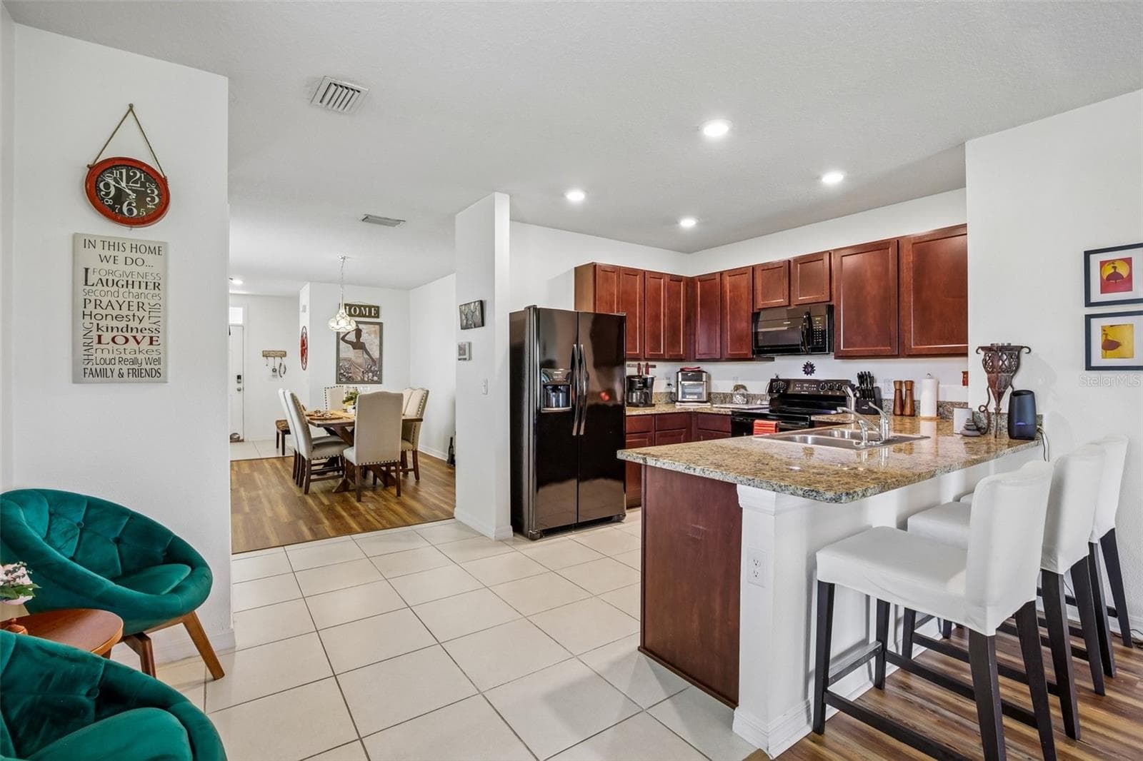 Single Family Residence at 11008 LELAND GROVES DR, RIVERVIEW, photo 7 of 35