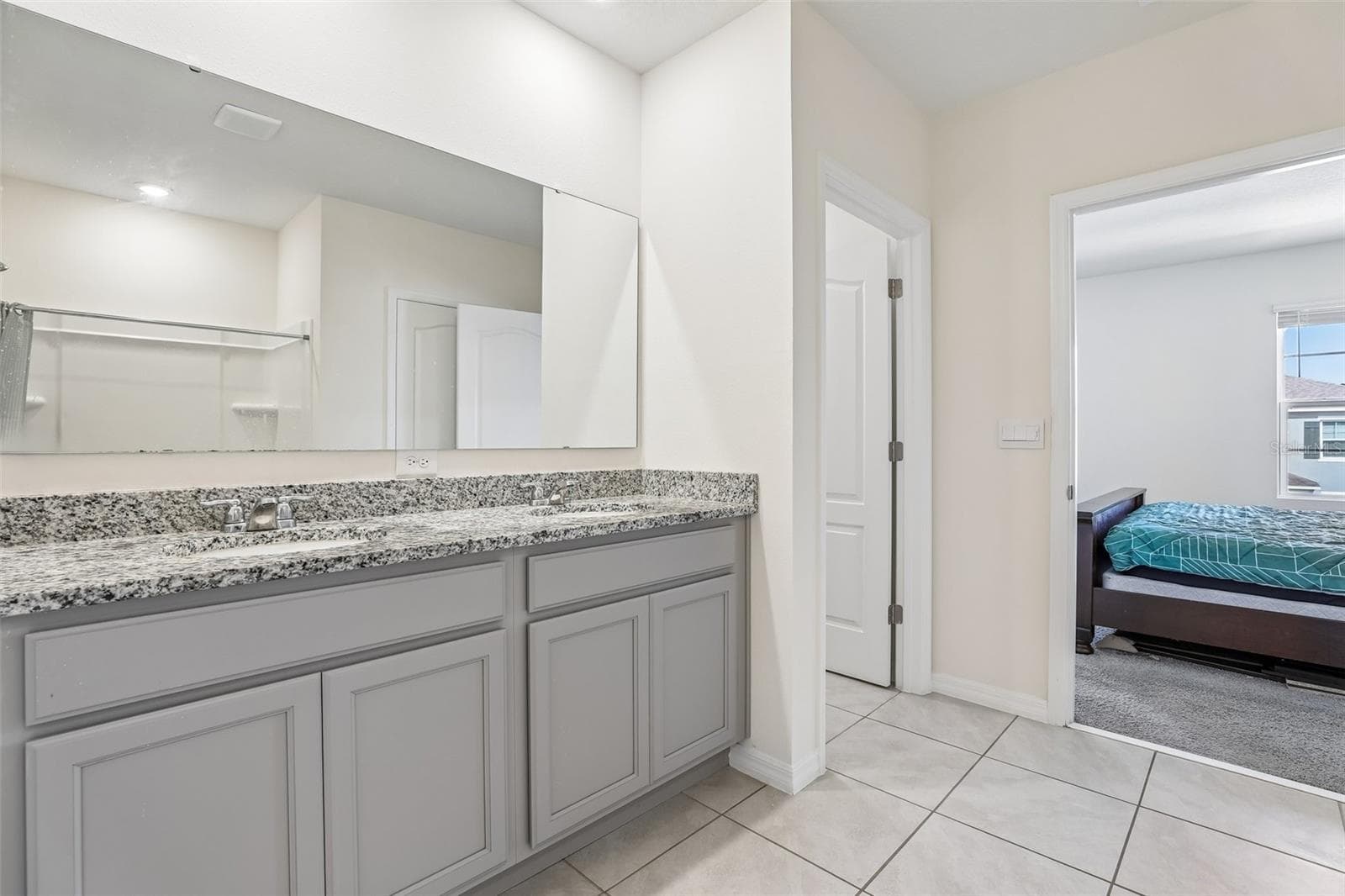Master Bath - 2nd floor - 2945 ELIO HAMMOCK DR, HARMONY