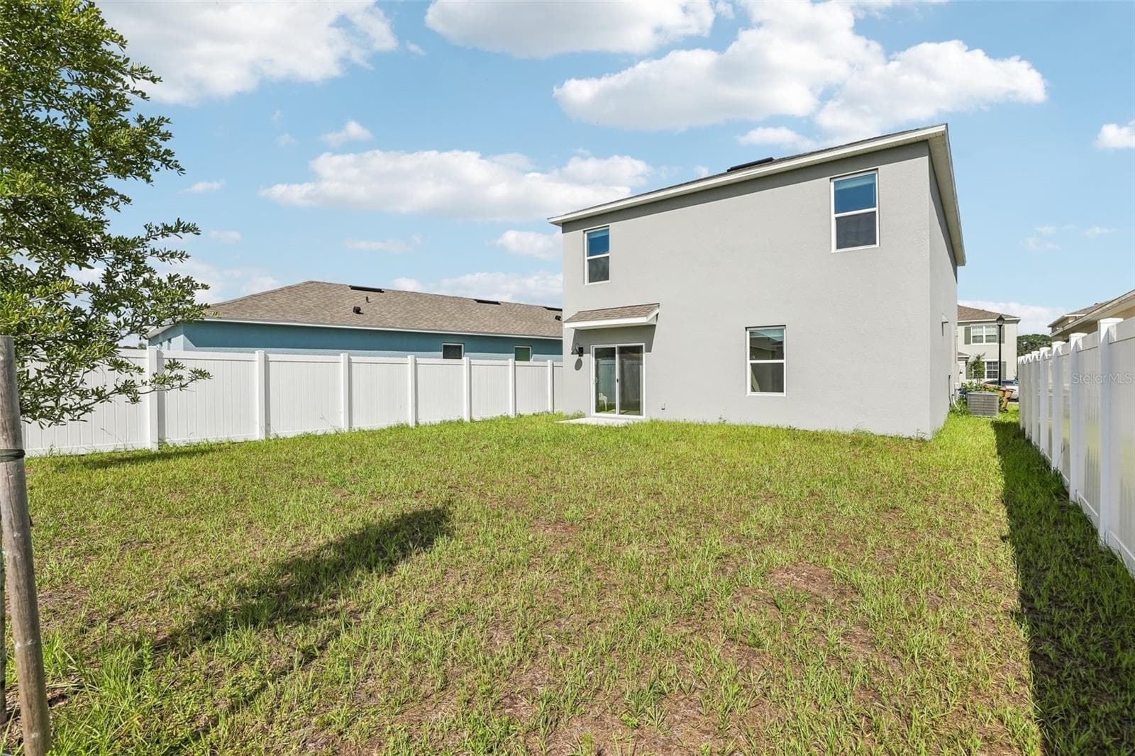 Backyard - 2945 ELIO HAMMOCK DR, HARMONY