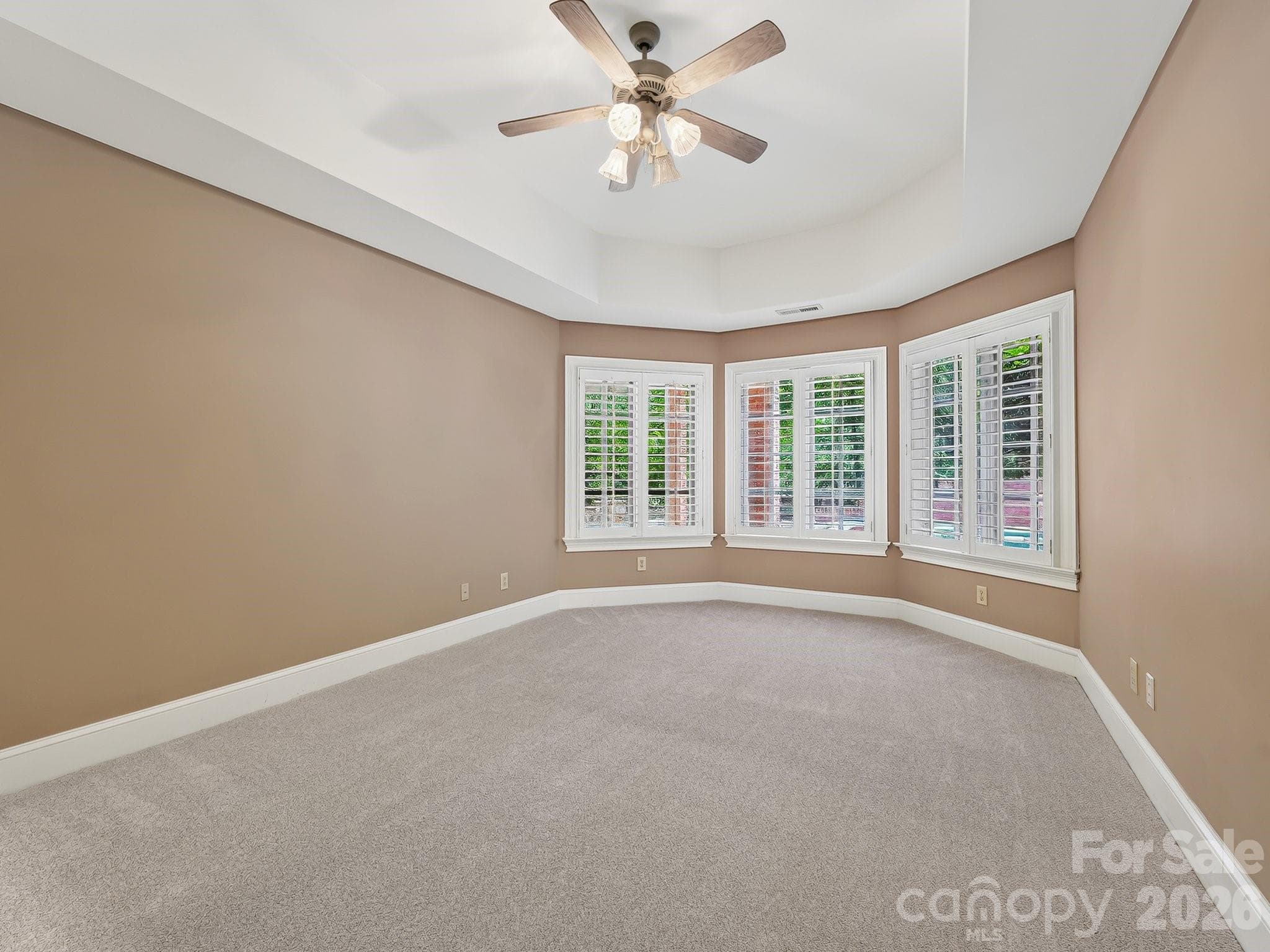 Lower level bedroom (6) - Charlotte