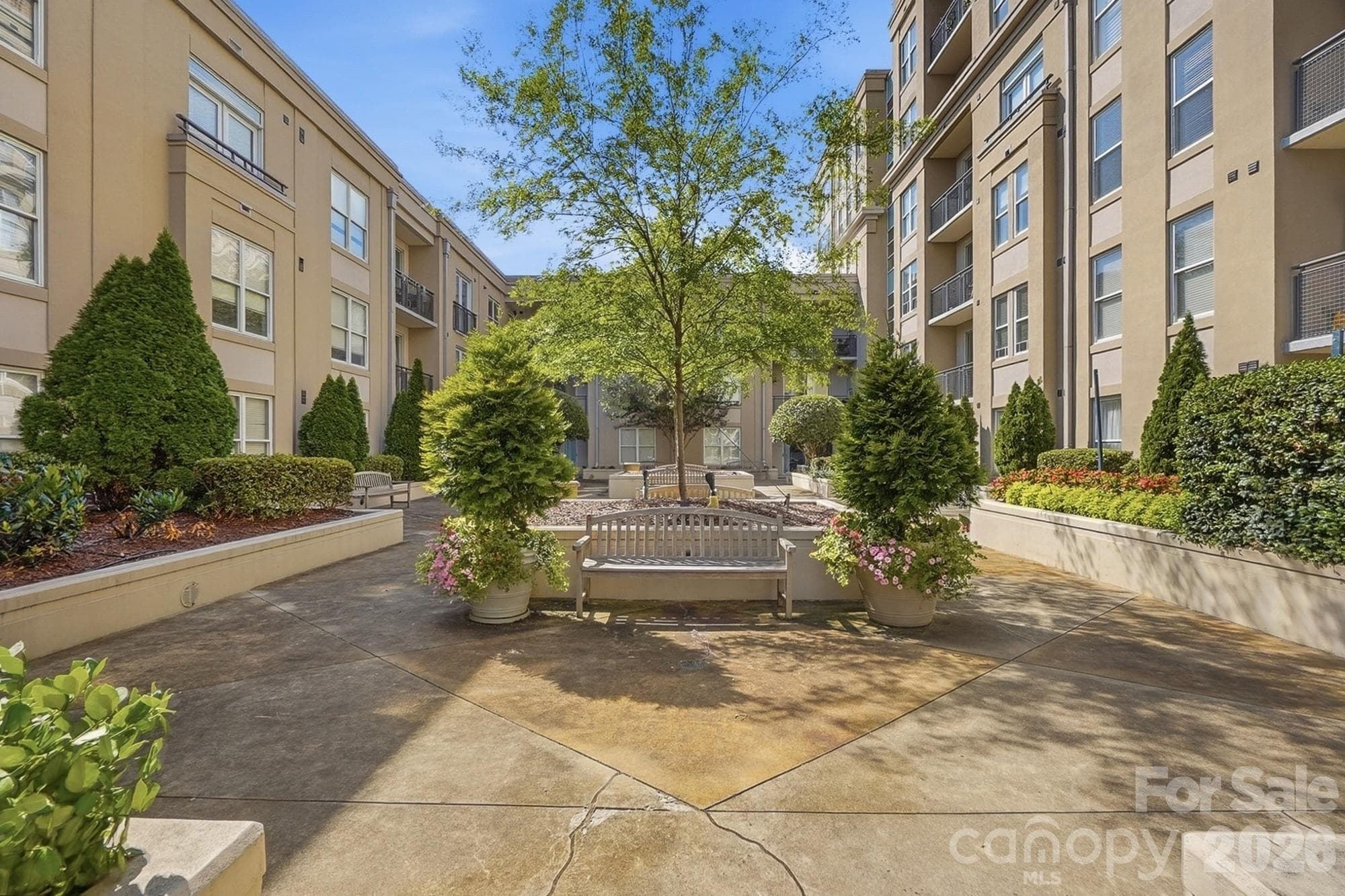 Condominium at Charlotte, photo 45 of 45