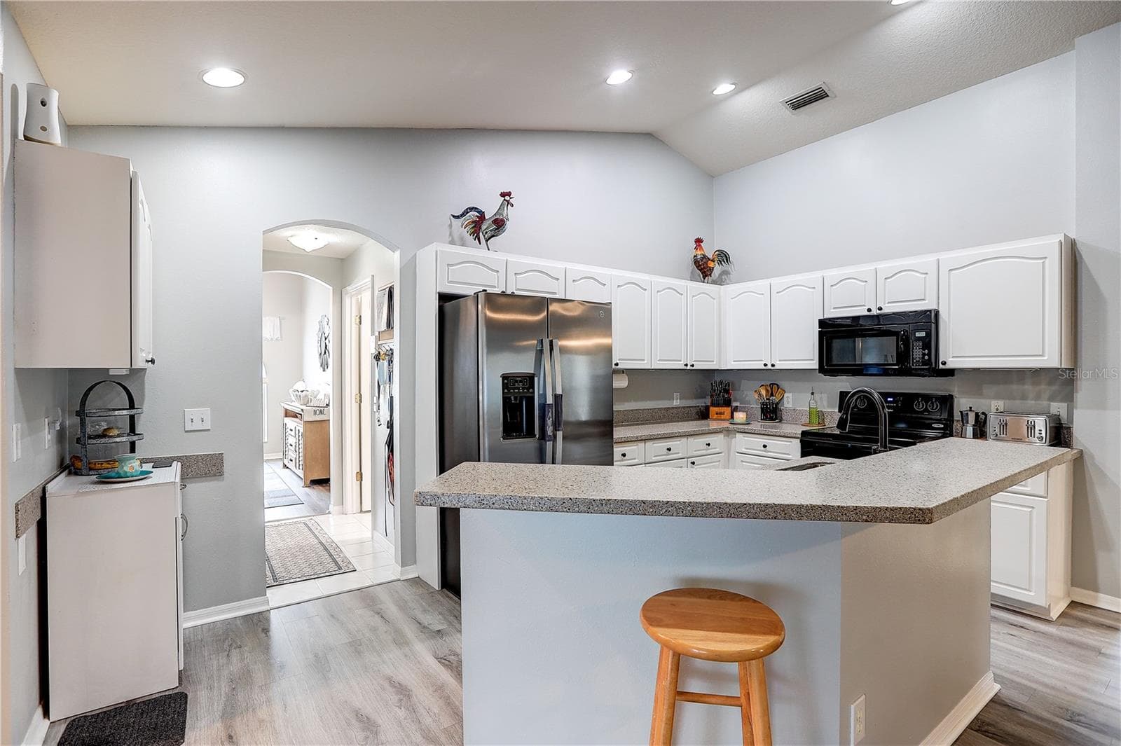 Single Family Residence at 2242 TOWERING OAKS CIR, SEFFNER, photo 9 of 43