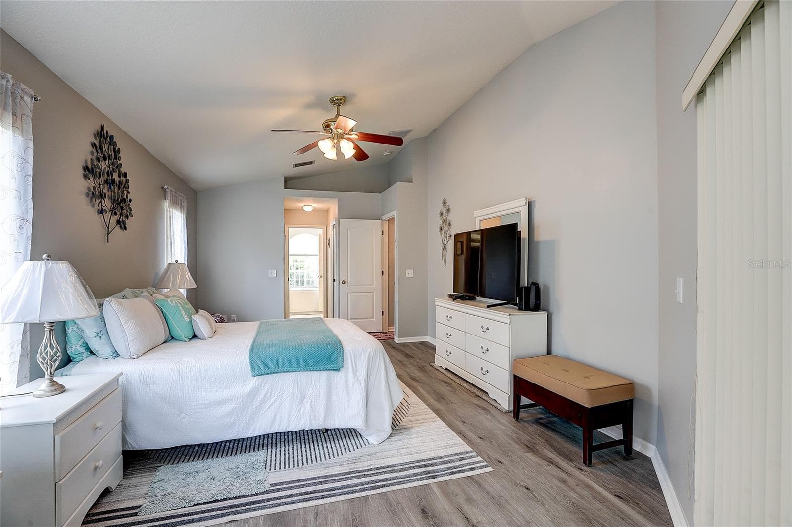Single Family Residence at 2242 TOWERING OAKS CIR, SEFFNER, photo 15 of 43