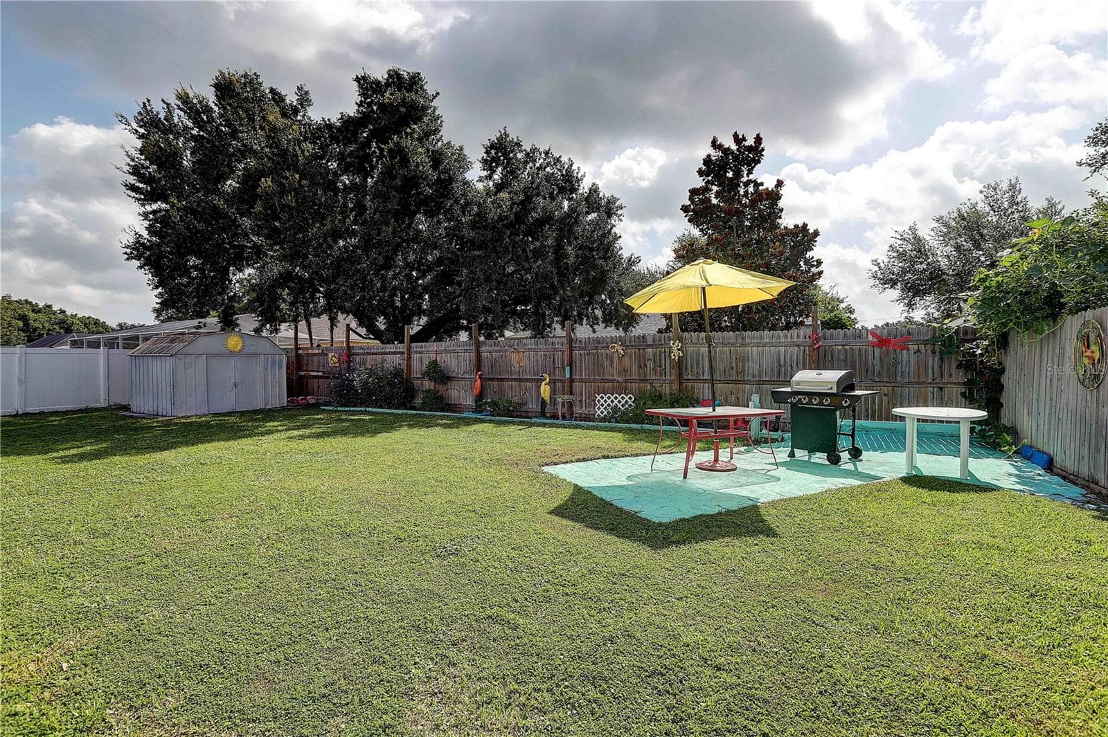 Single Family Residence at 2242 TOWERING OAKS CIR, SEFFNER, photo 32 of 43