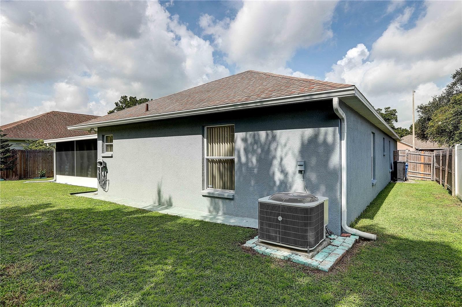 Single Family Residence at 2242 TOWERING OAKS CIR, SEFFNER, photo 37 of 43