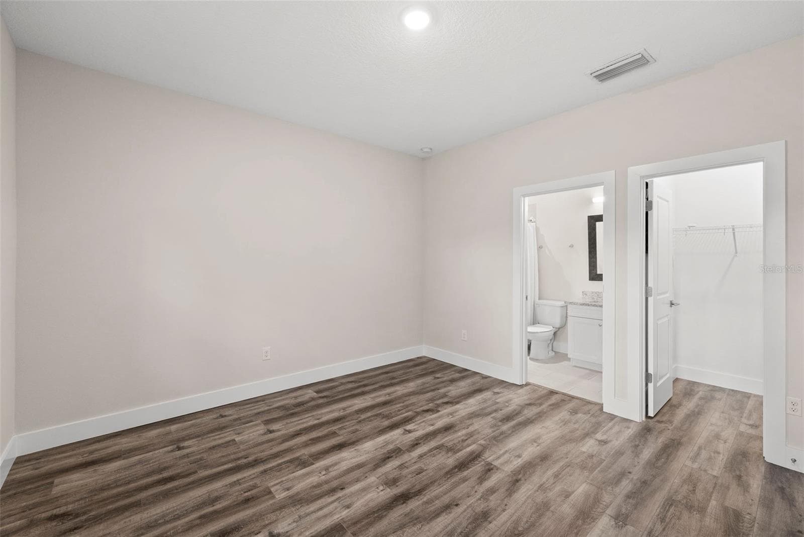 Townhouse at 3122 W AZEELE ST #3, TAMPA, photo 5 of 38