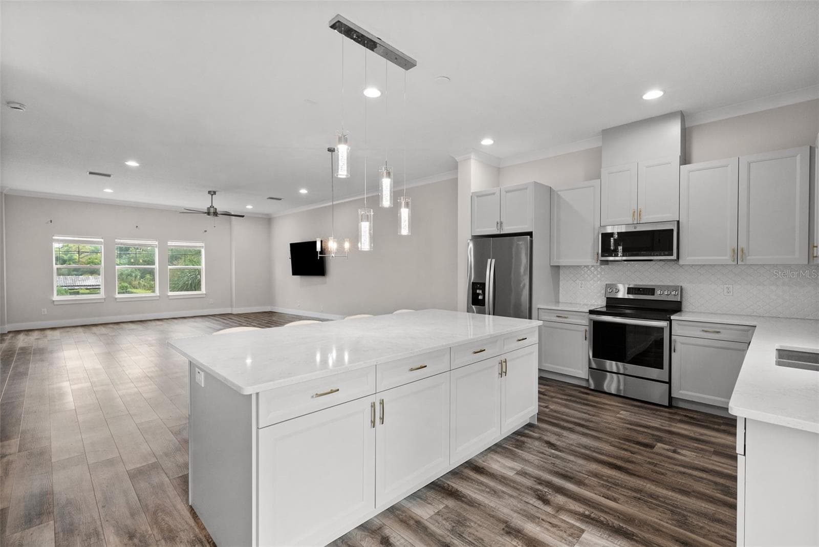 Townhouse at 3122 W AZEELE ST #3, TAMPA, photo 9 of 38