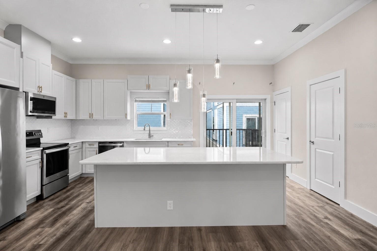Townhouse at 3122 W AZEELE ST #3, TAMPA, photo 12 of 38