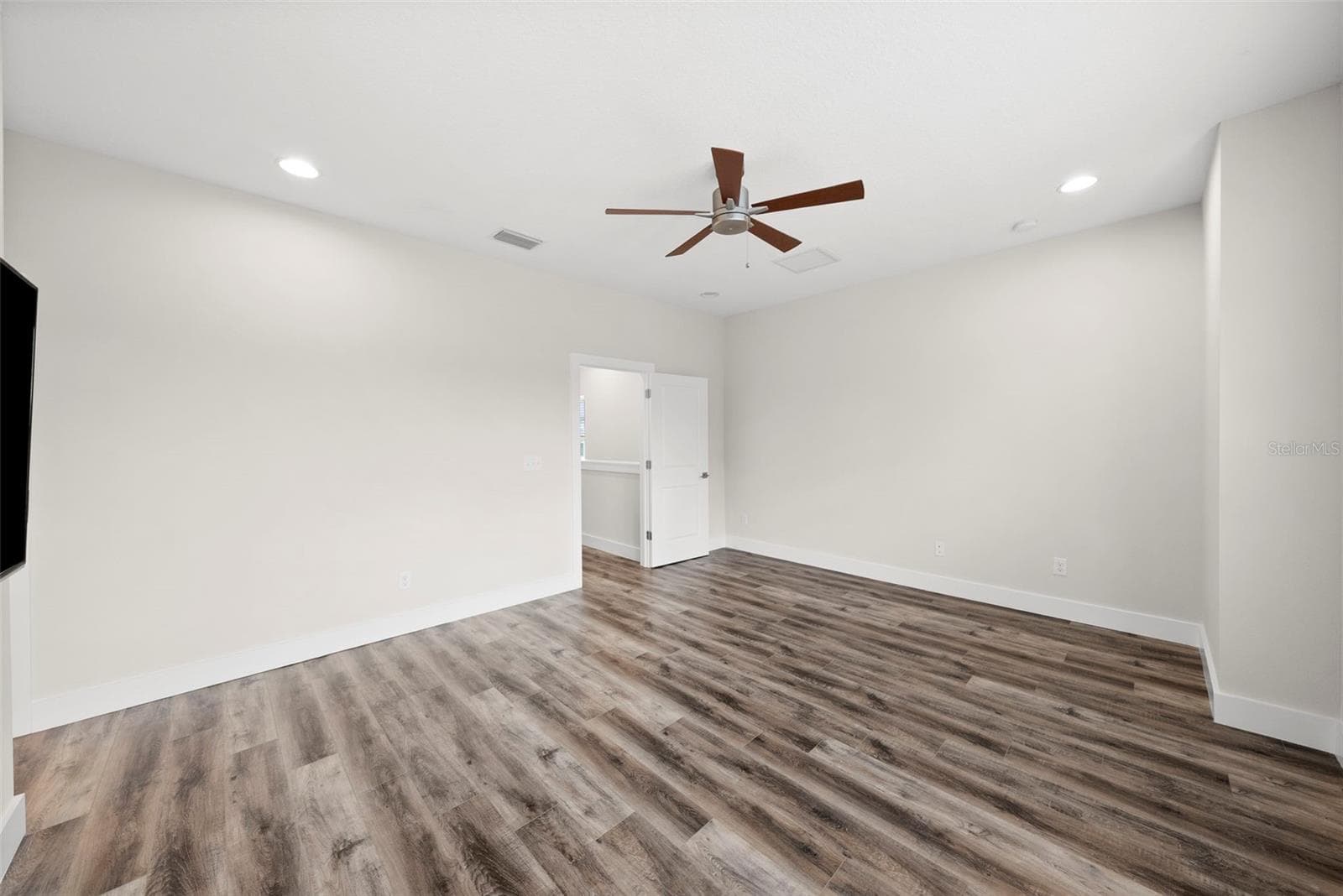 Townhouse at 3122 W AZEELE ST #3, TAMPA, photo 24 of 38
