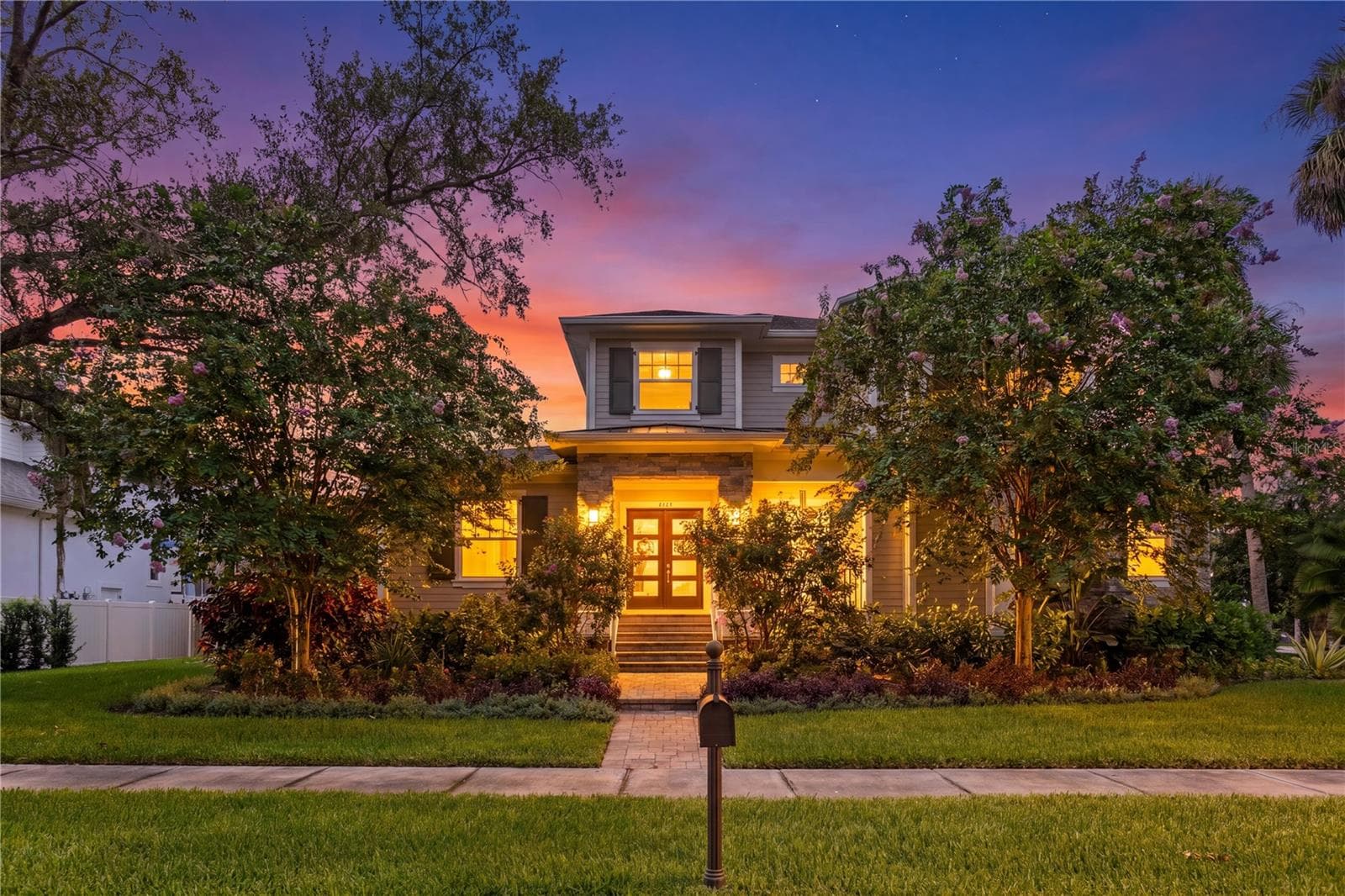 5016 W EVELYN DR