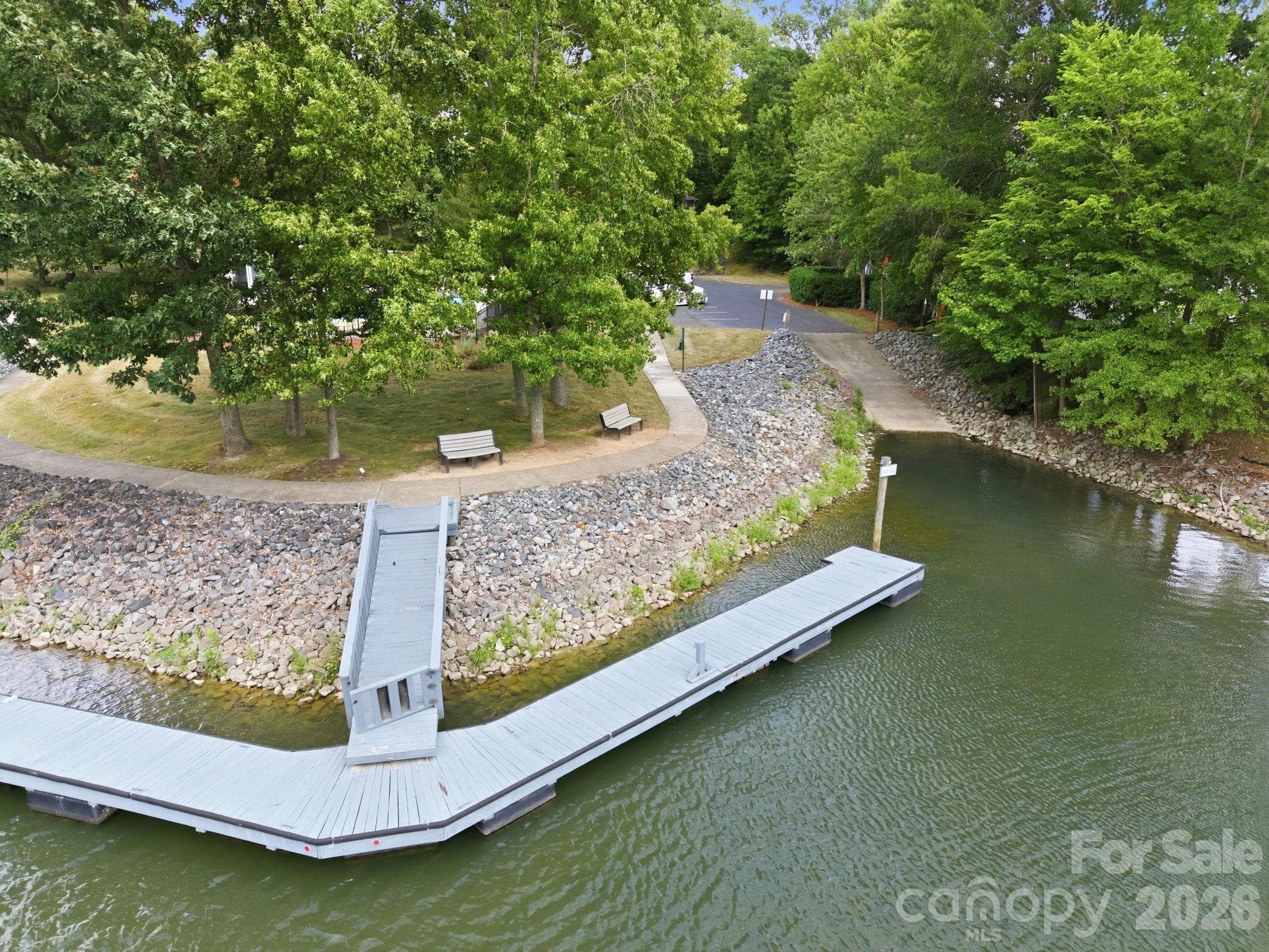 Townhouse at 18731 Silver Quay Drive, Cornelius, photo 3 of 36