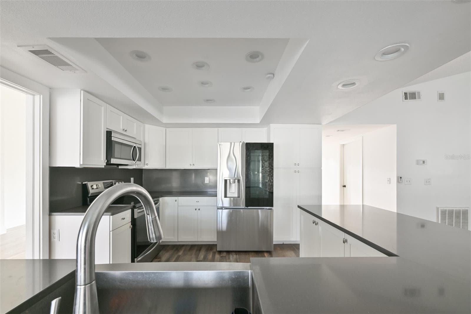 Single Family Residence at 2701 HERNDON ST, VALRICO, photo 10 of 61