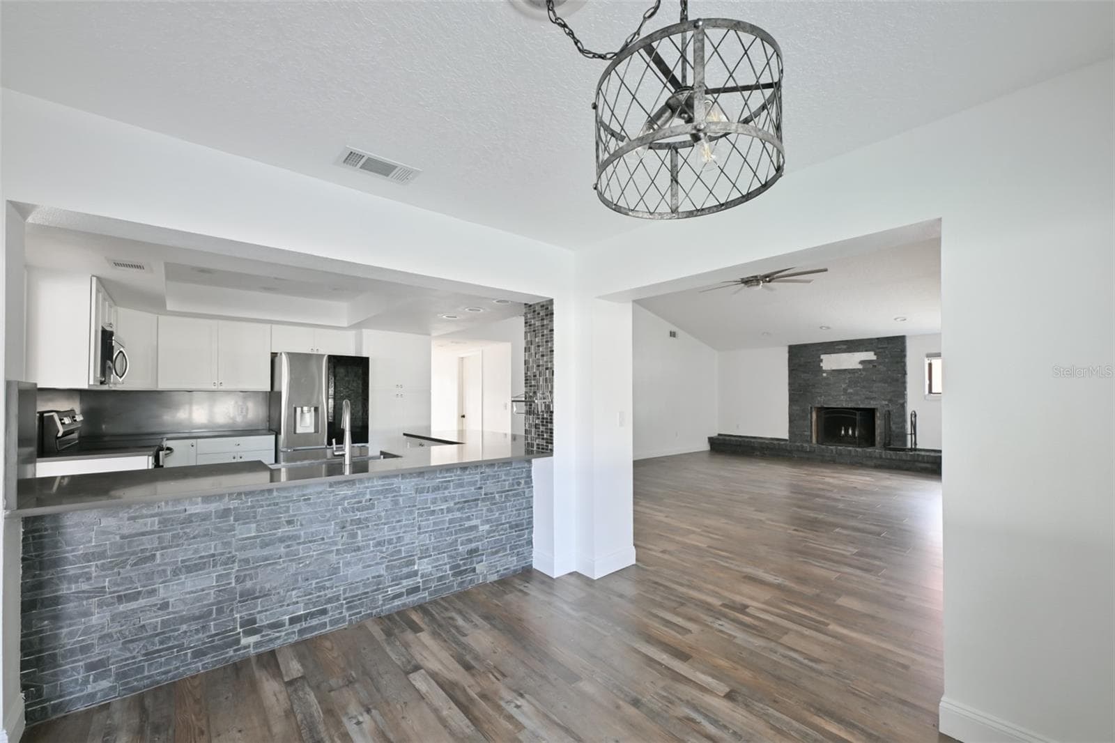 Single Family Residence at 2701 HERNDON ST, VALRICO, photo 14 of 61