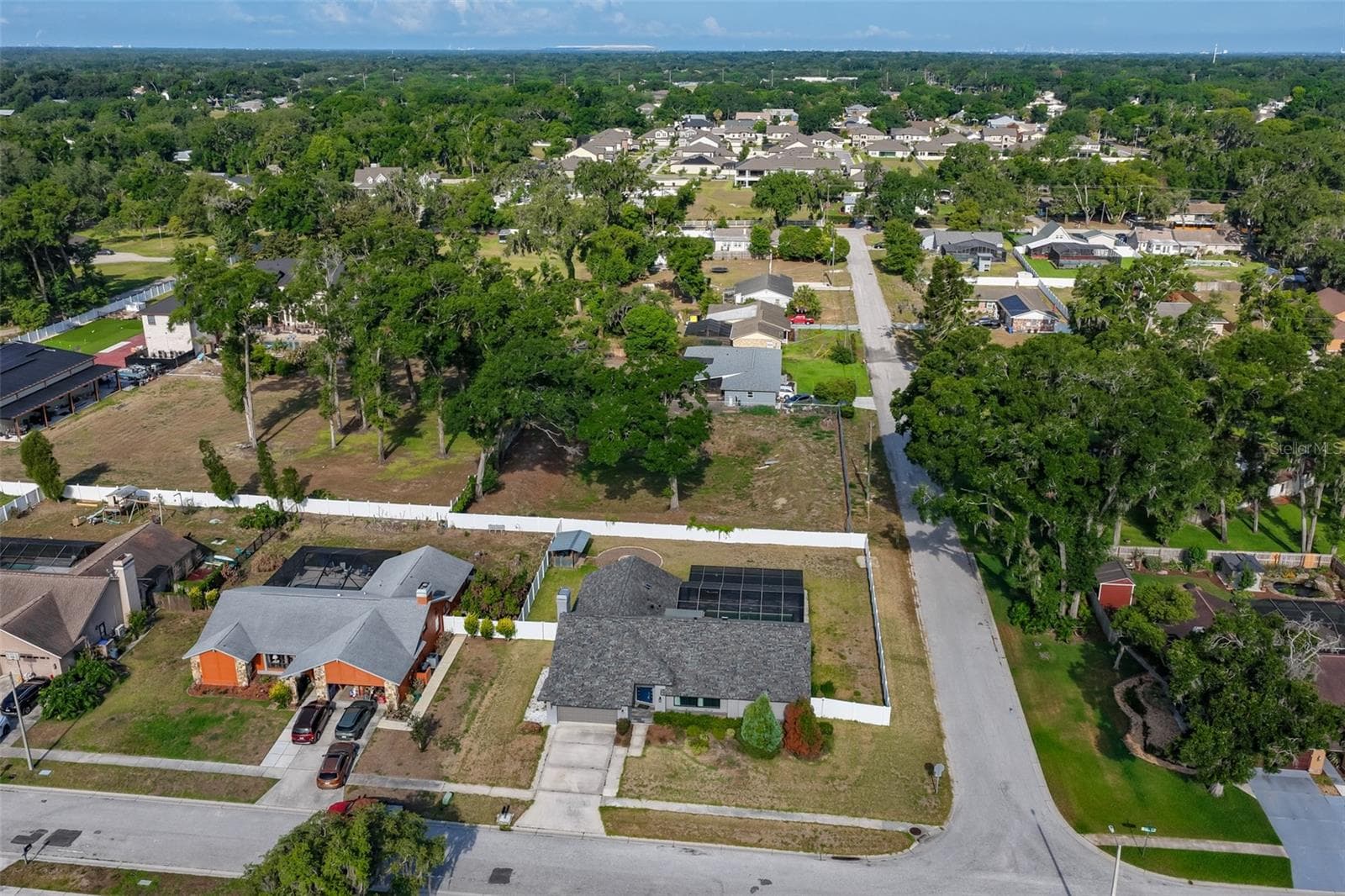 Single Family Residence at 2701 HERNDON ST, VALRICO, photo 58 of 61