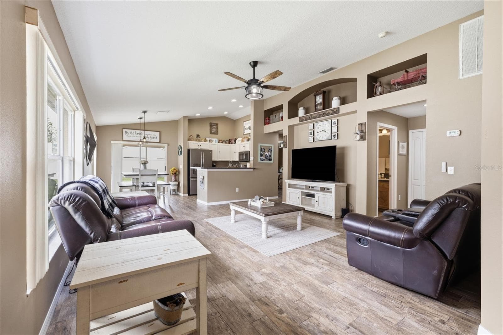 Single Family Residence at 23814 CORAL RIDGE LN, LAND O LAKES, photo 3 of 46