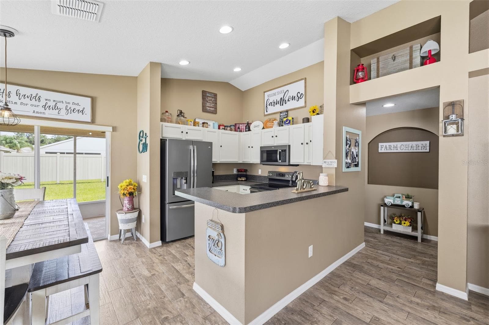 Single Family Residence at 23814 CORAL RIDGE LN, LAND O LAKES, photo 7 of 46