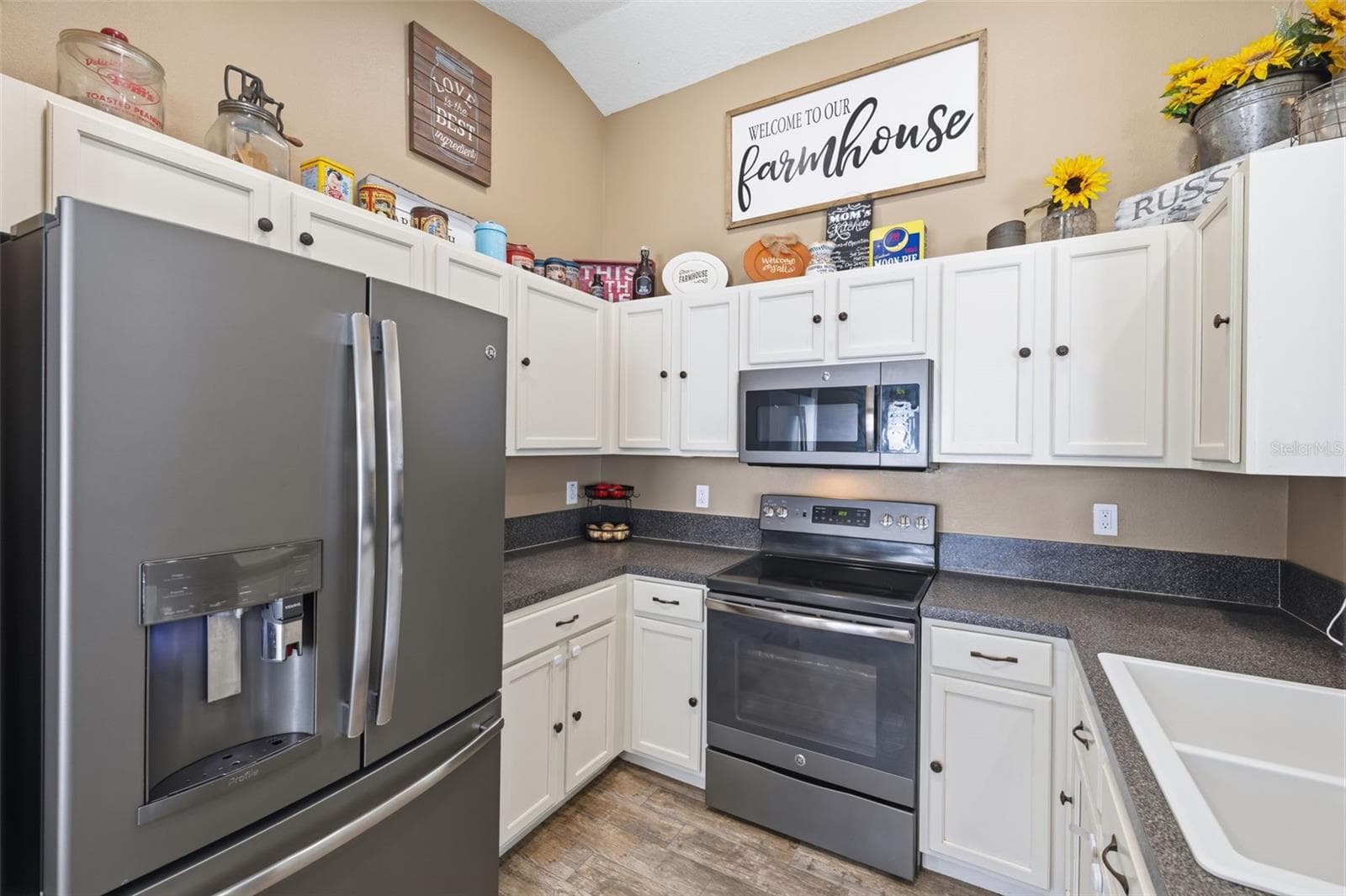 Single Family Residence at 23814 CORAL RIDGE LN, LAND O LAKES, photo 8 of 46