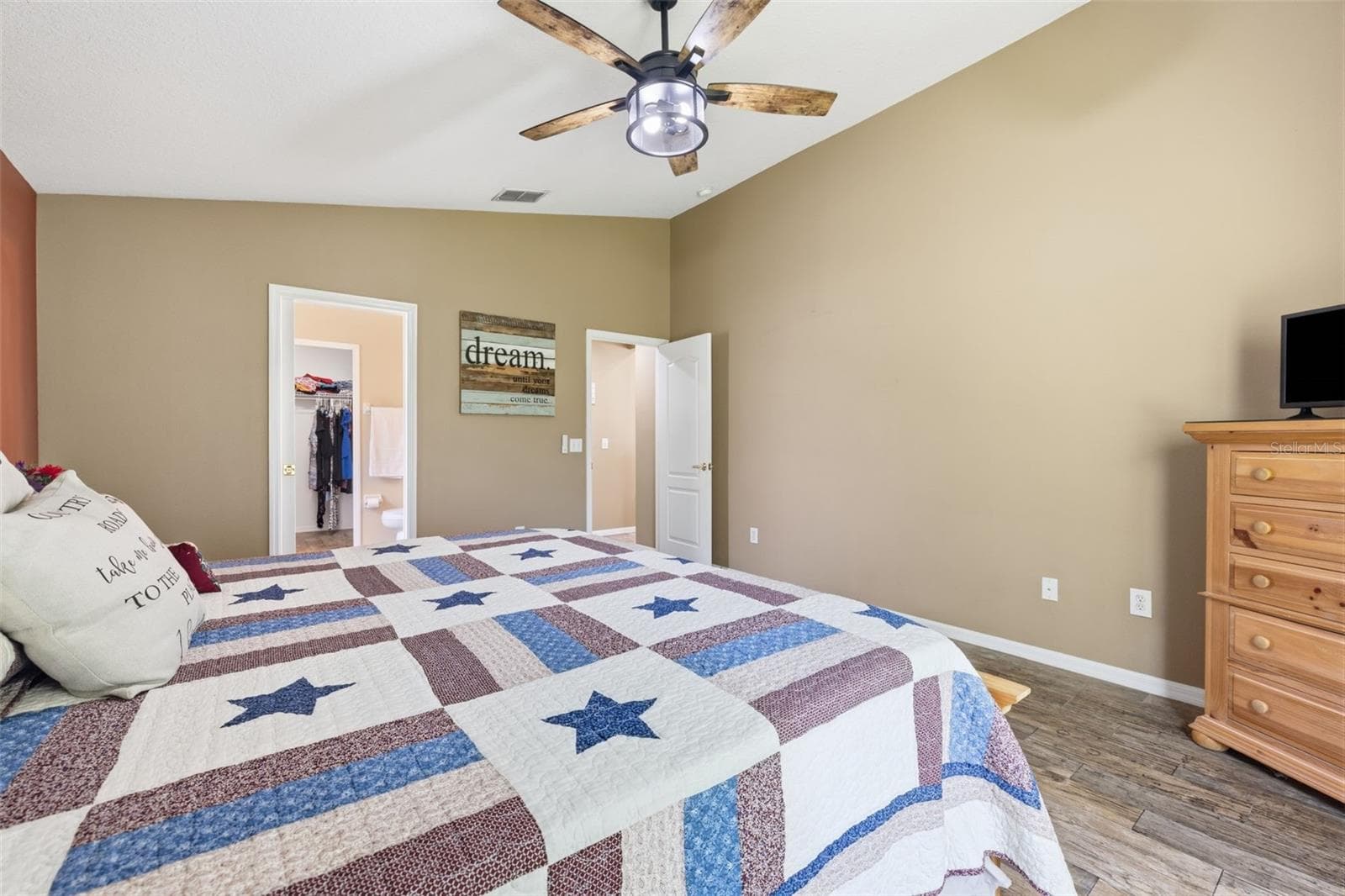 Single Family Residence at 23814 CORAL RIDGE LN, LAND O LAKES, photo 13 of 46