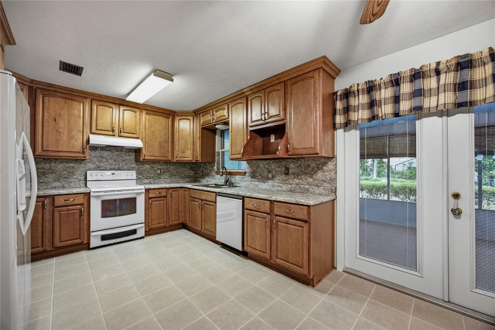 Single Family Residence at 130 SW 75TH TER, GAINESVILLE, photo 13 of 42