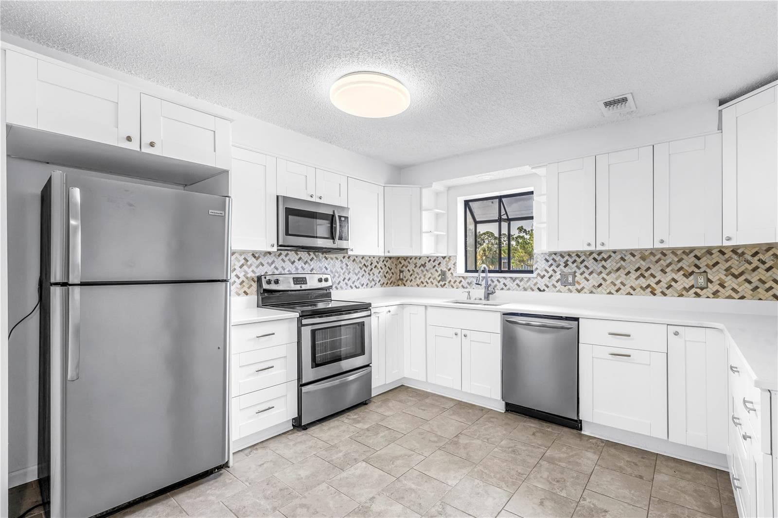 Condominium at 5403 SWEETWATER TERRACE CIR #5403, TAMPA, photo 11 of 38