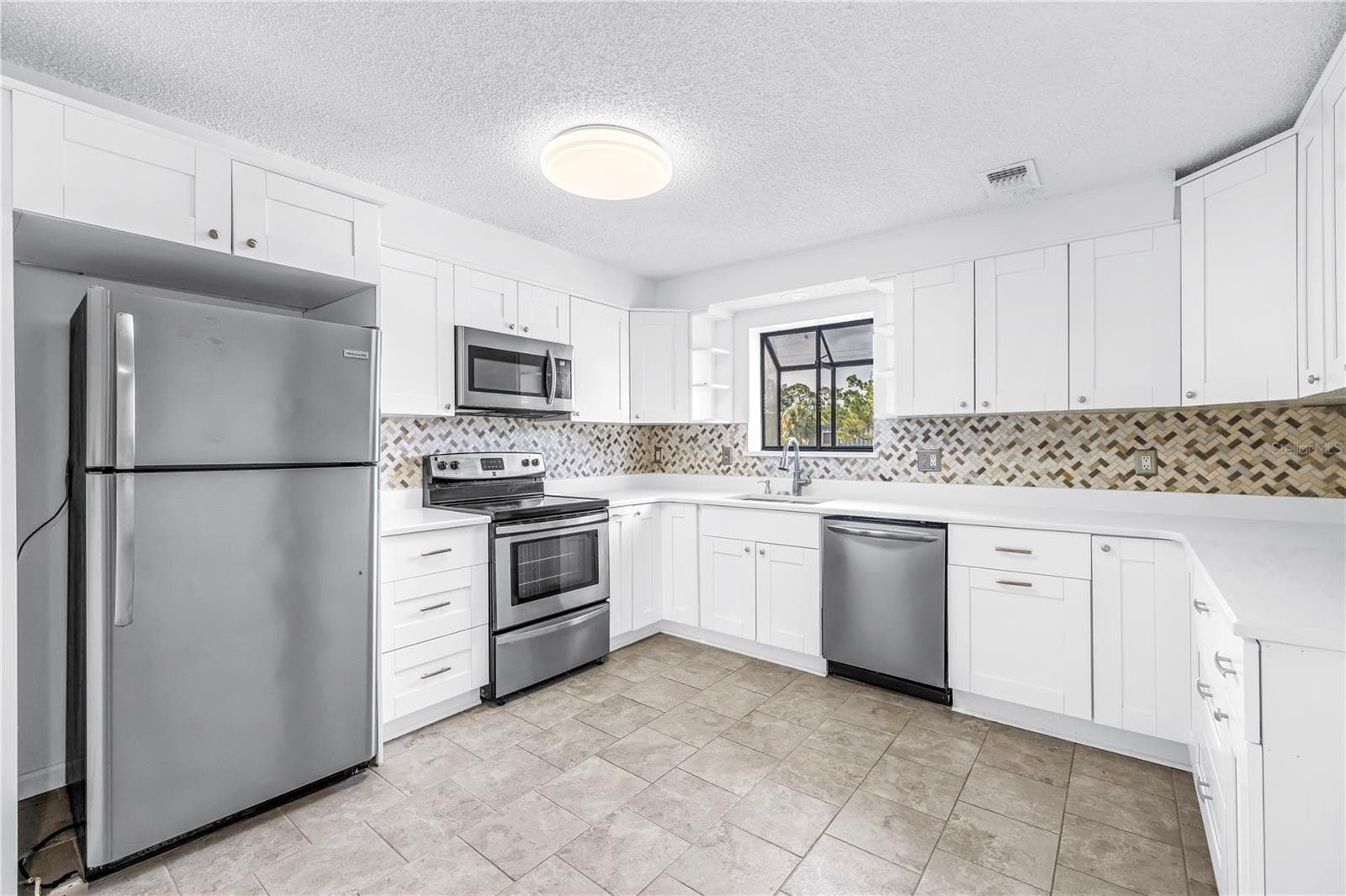 Condominium at 5403 SWEETWATER TERRACE CIR #5403, TAMPA, photo 14 of 38