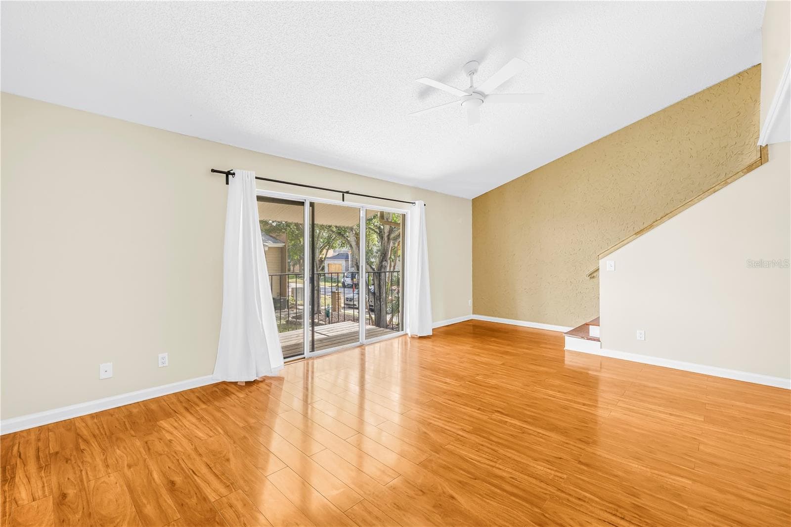 New Deck!! - 5403 SWEETWATER TERRACE CIR #5403, TAMPA