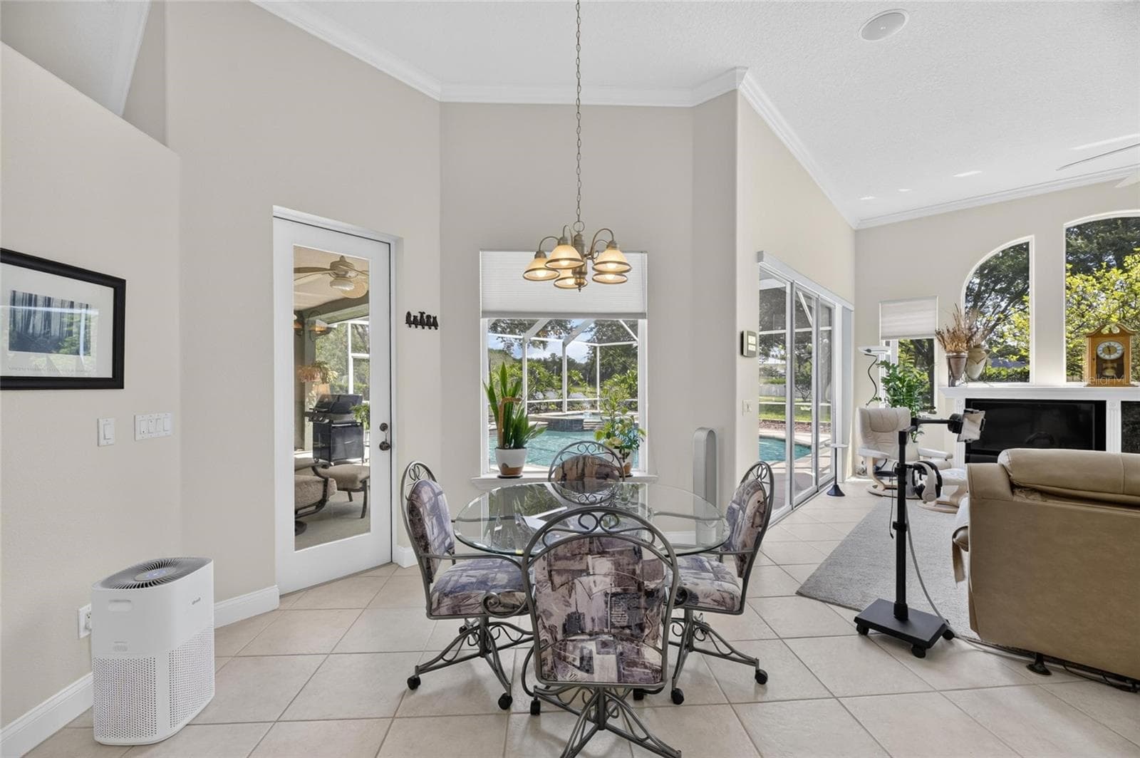 Breakfast Nook - 7508 DUNBRIDGE DR, ODESSA