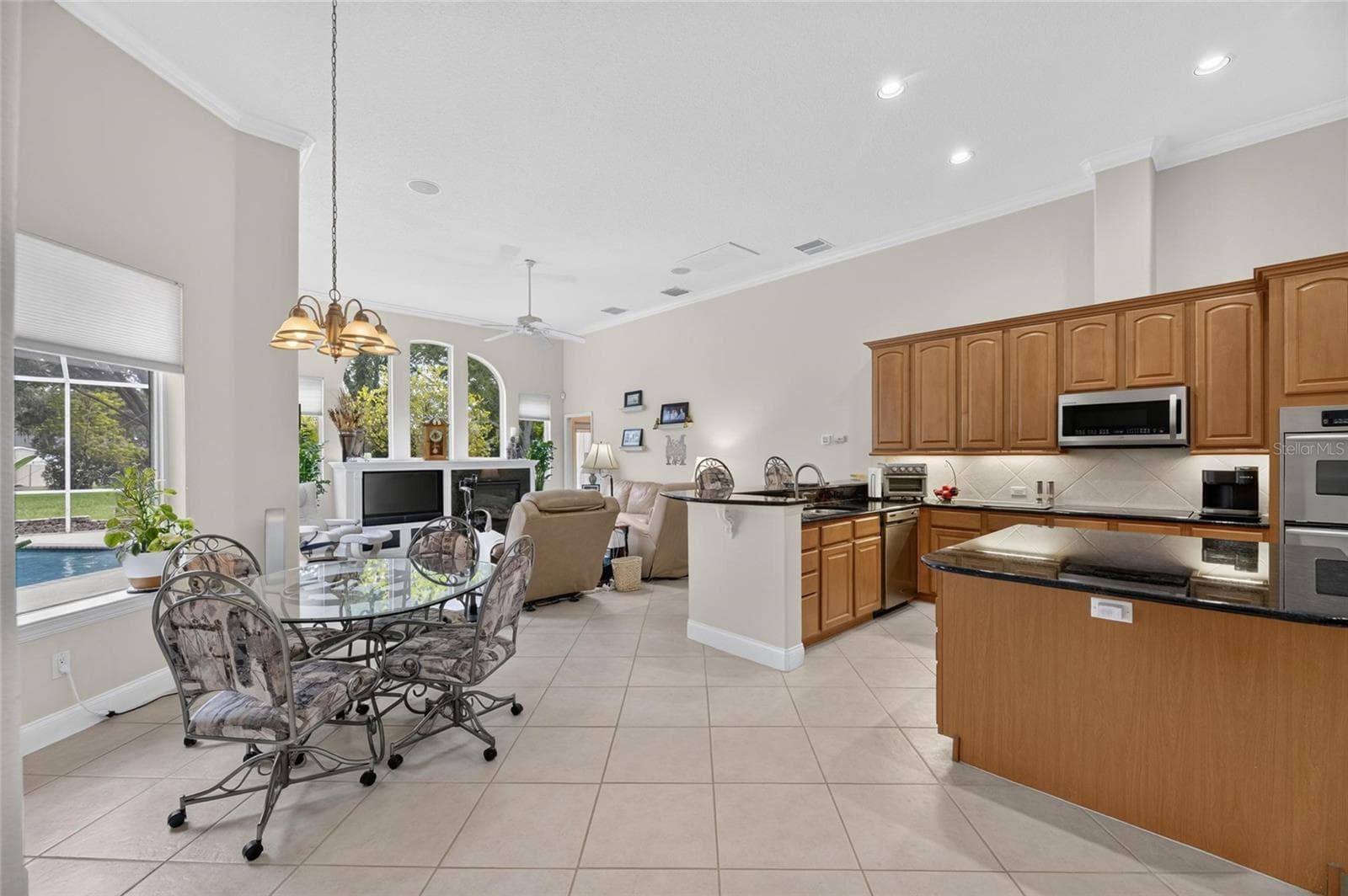 Breakfast Nook and kitchen - 7508 DUNBRIDGE DR, ODESSA