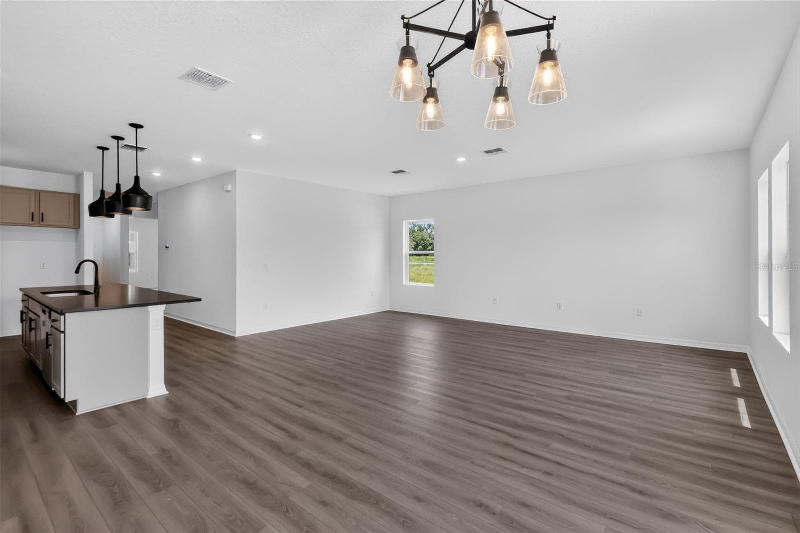 Single Family Residence at 1623 CANE BAMBOO DR, ST CLOUD, photo 6 of 35