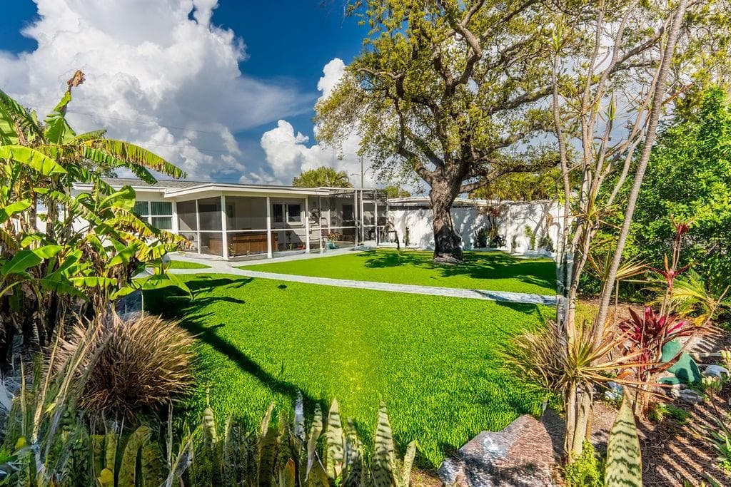 Single Family Residence at 301 41ST AVE, ST PETE BEACH, photo 6 of 23