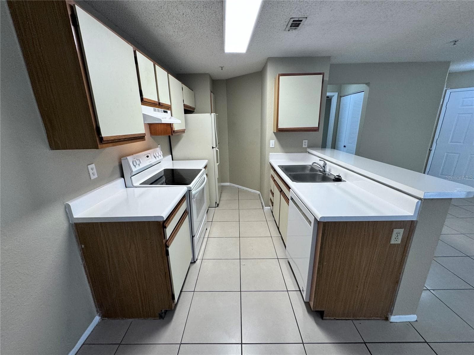 Condominium at 629 DORY LN #202, ALTAMONTE SPRINGS, photo 7 of 25