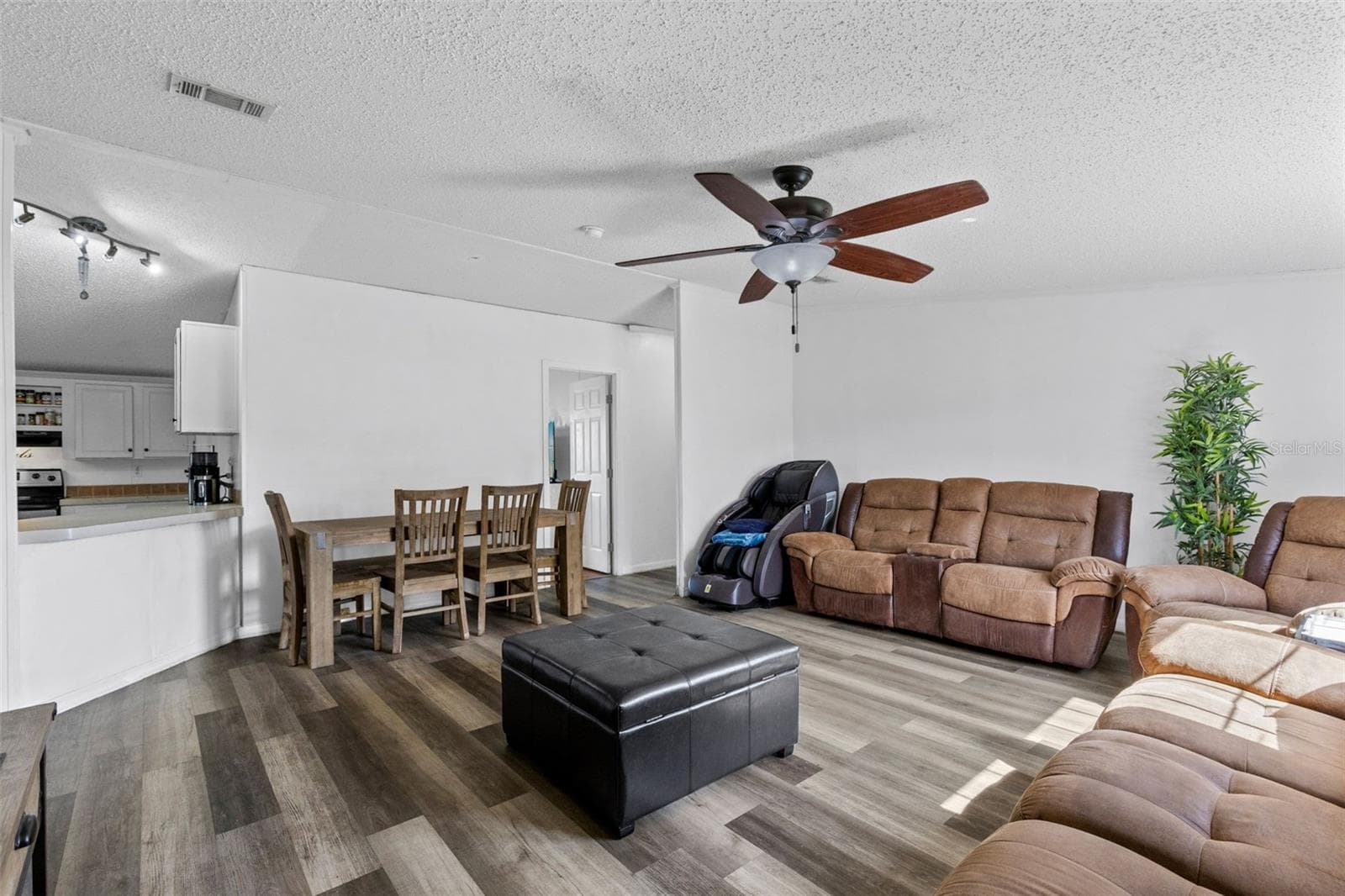 OPEN FLOOR PLAN - 35729 HUFF RD, EUSTIS