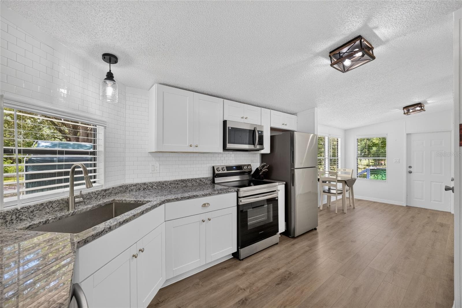 Manufactured Home at 3353 SW 181ST CT, DUNNELLON, photo 14 of 60