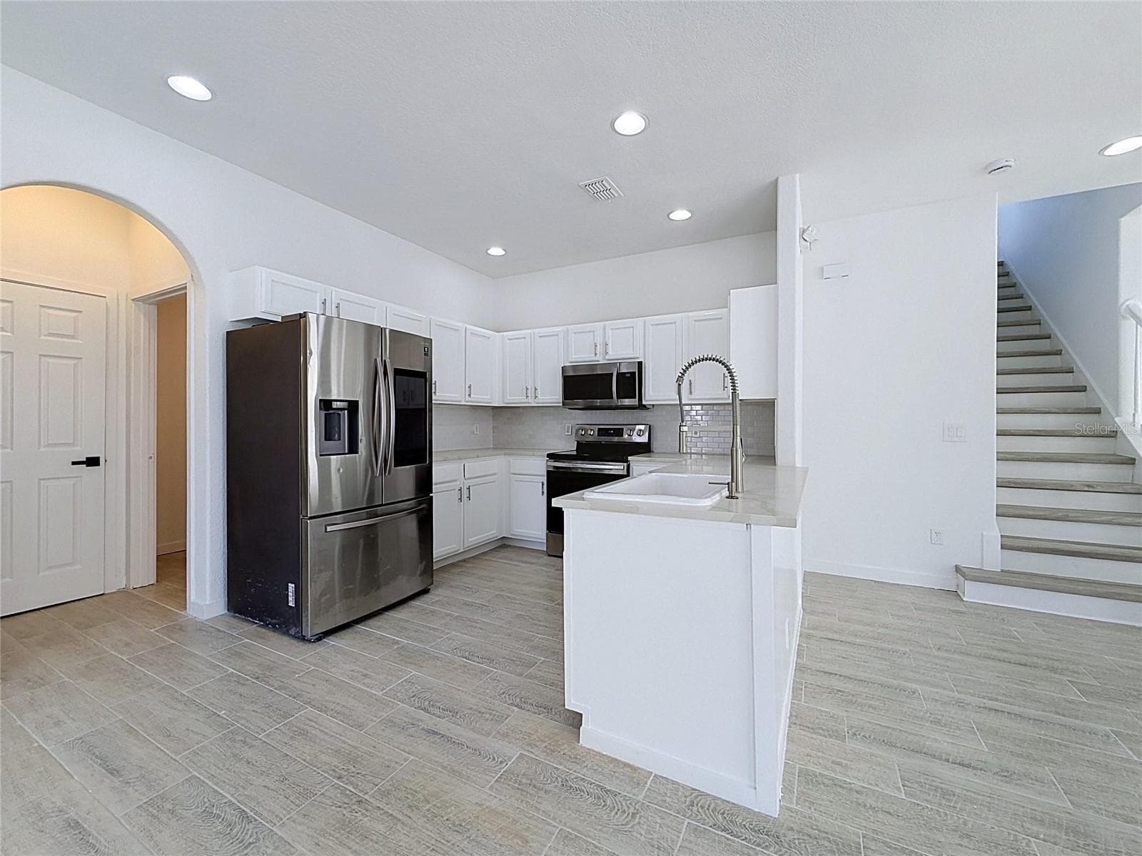 Single Family Residence at 16710 CARIBBEAN BREEZE WAY, CLERMONT, photo 16 of 44