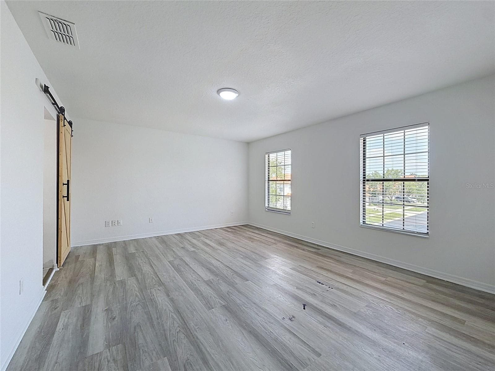 Single Family Residence at 16710 CARIBBEAN BREEZE WAY, CLERMONT, photo 22 of 44