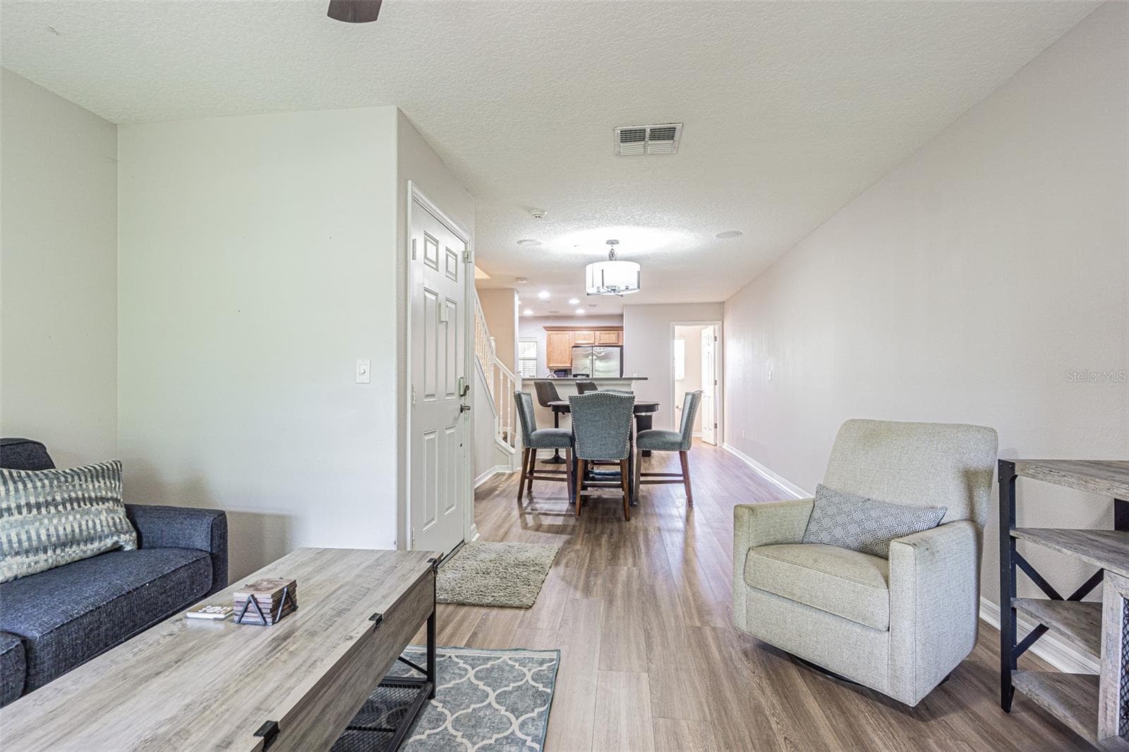 Townhouse at 526 WHEATON TRENT PL, TAMPA, photo 4 of 22