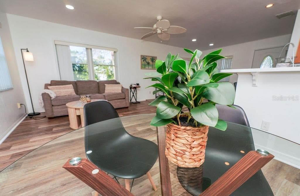 Single Family Residence at 301 41ST AVE, ST PETE BEACH, photo 14 of 23